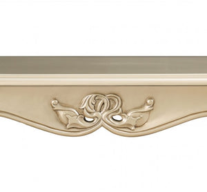 Decorative cornice with floral patterns on a white background