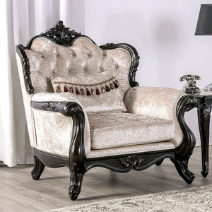 Darian Diamond Tufted Traditional Style Chair Decorative armchair with intricate carvings in a room setting
